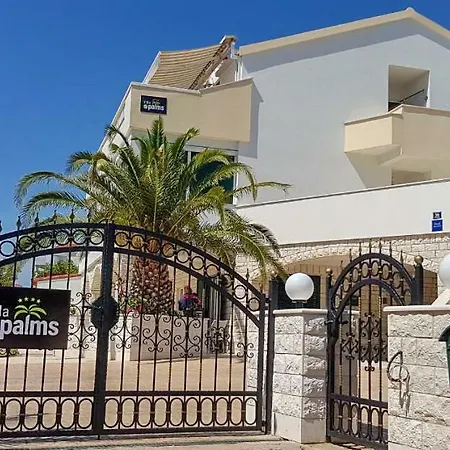 5 Palms Apartment